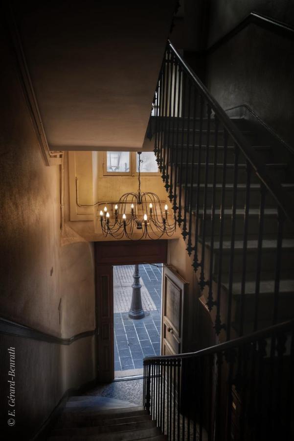 Hotel Le Petit Trianon Et Le Charme Des 2*